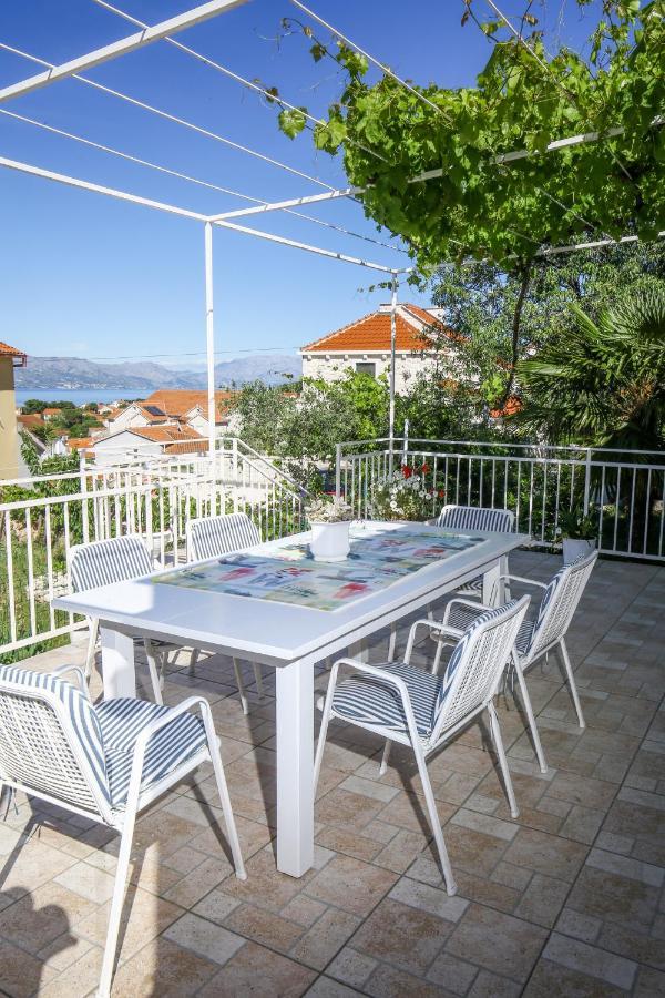Artistic Summer House Marinovic With Garden&Bbq Supetar Exterior foto
